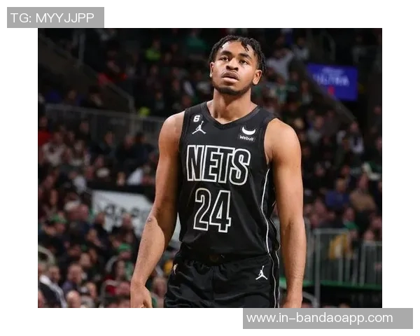 篮网官方宣布卡梅隆托马斯因腿筋紧张提前退赛将不再回归比赛